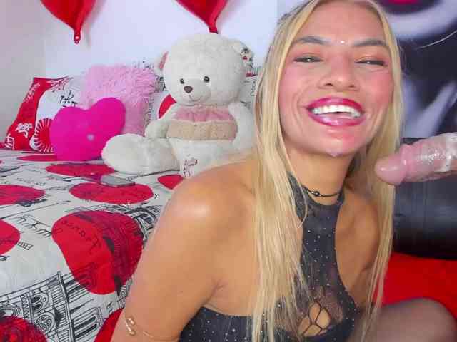 striptease nude Angelinefocus