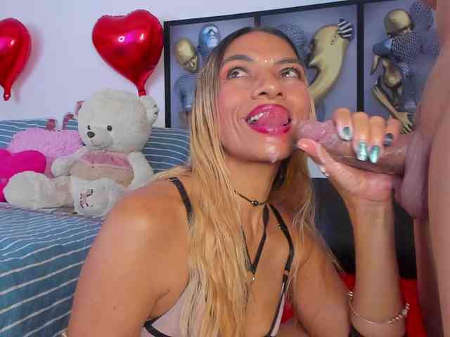 Angeline_yampoll webcam