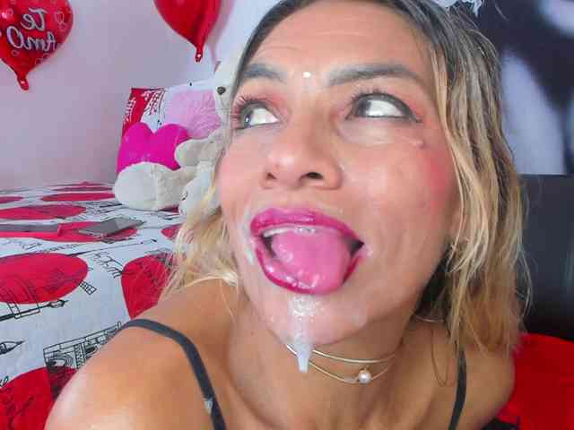 Modelo: Angeline_yampoll
