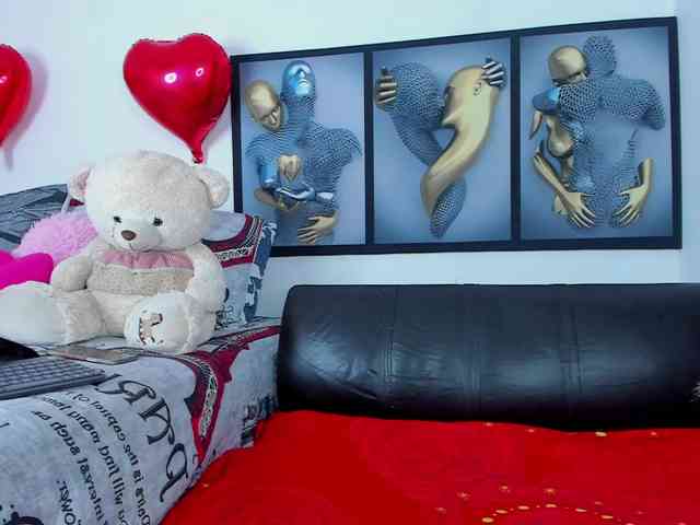Angeline_yampoll webcam