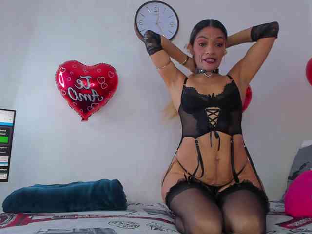 Angeline_yampoll webcam