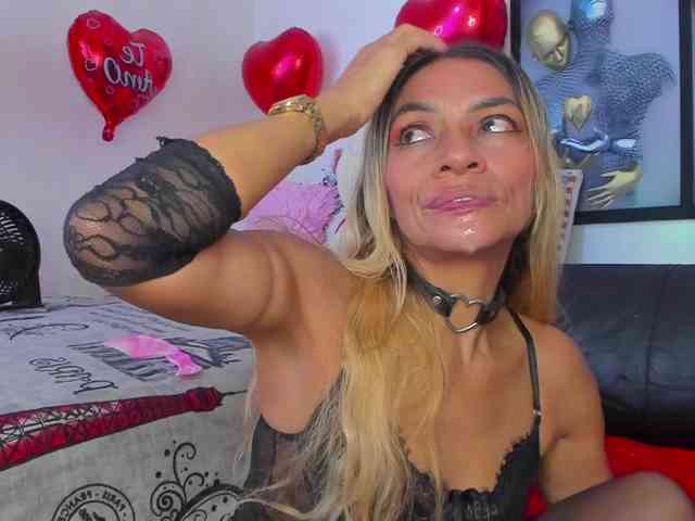 Angeline_yampoll webcam
