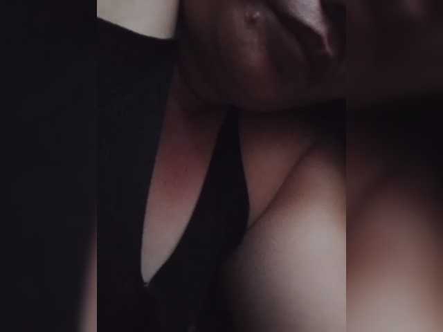 Xxhottymum30 live cam on BongaCams