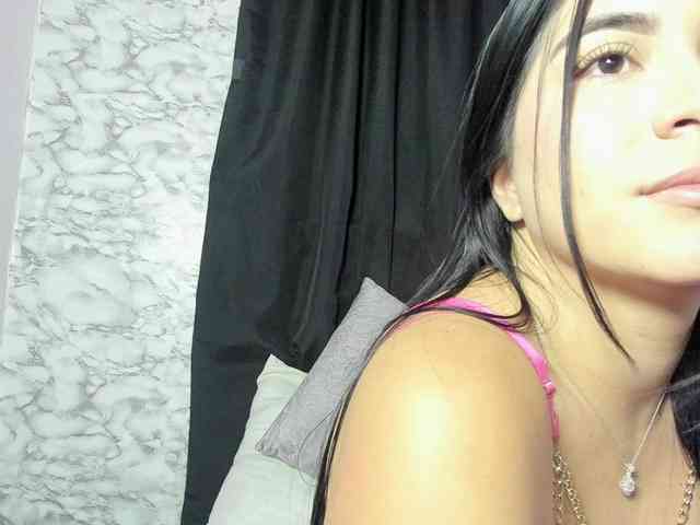 SweetMoniica webcam