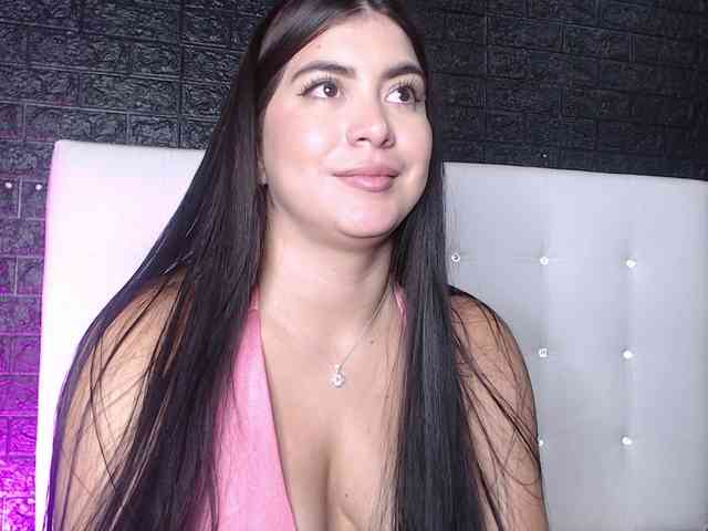 SweetMoniica webcam