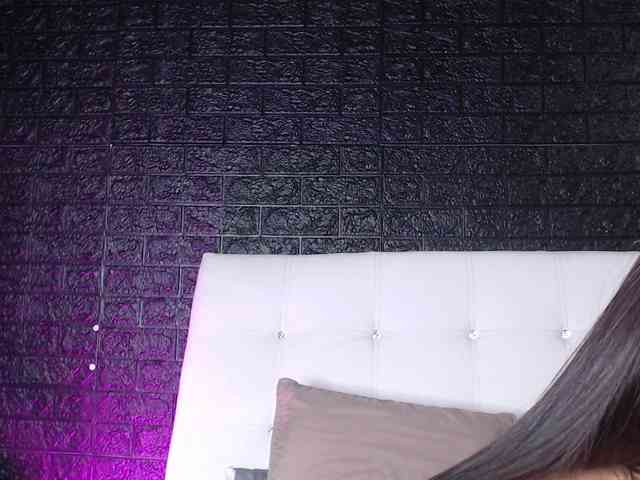 sweetmoniica's live room