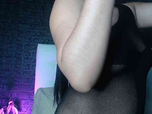 SweetMoniica webcam