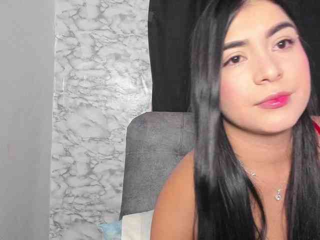 SweetMoniica webcam