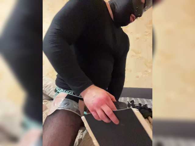 MadmenLovers's BongaCams show and profile