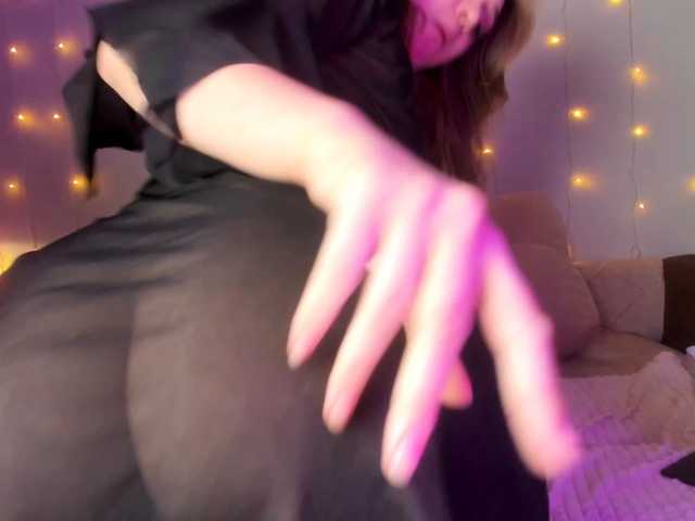may-flower live cam on BongaCams