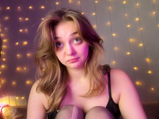 may-flower live cam on BongaCams
