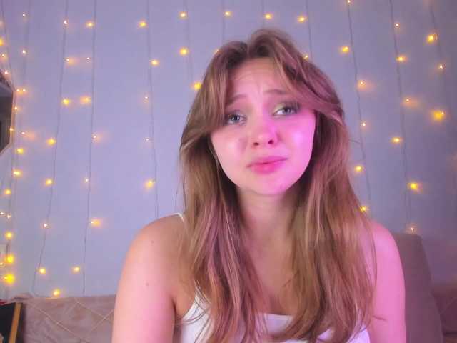 may-flower live cam on BongaCams