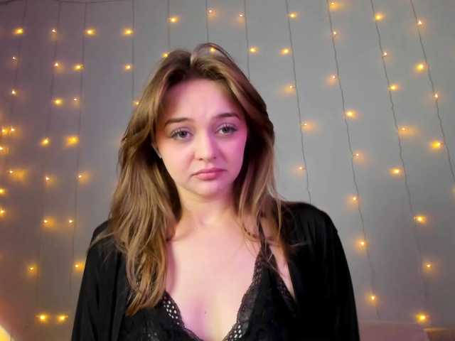 may-flower live cam on BongaCams