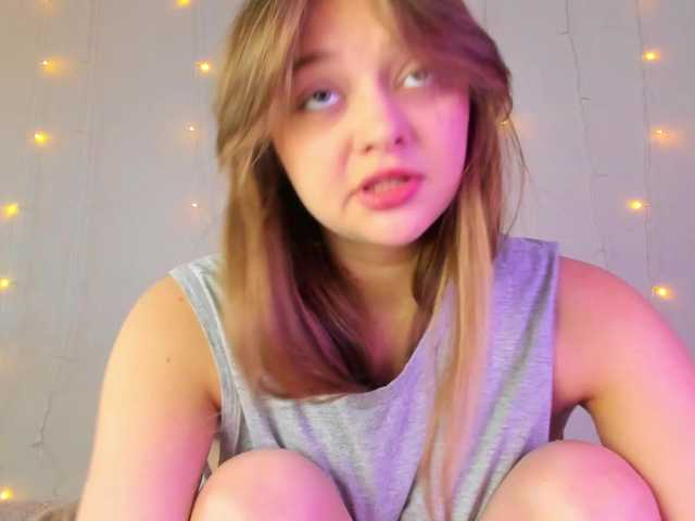 may-flower live cam on BongaCams