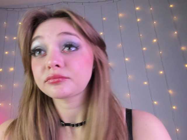may-flower live cam on BongaCams