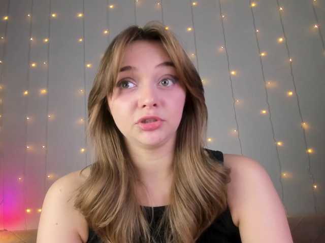may-flower live cam on BongaCams