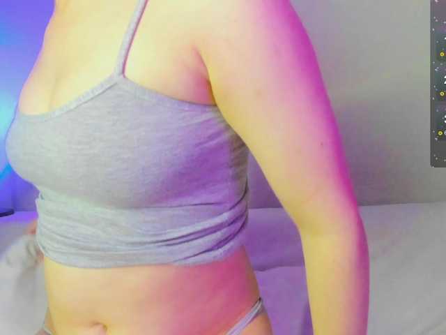 may-flower live cam on BongaCams