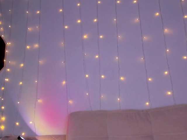 may-flower live cam on BongaCams