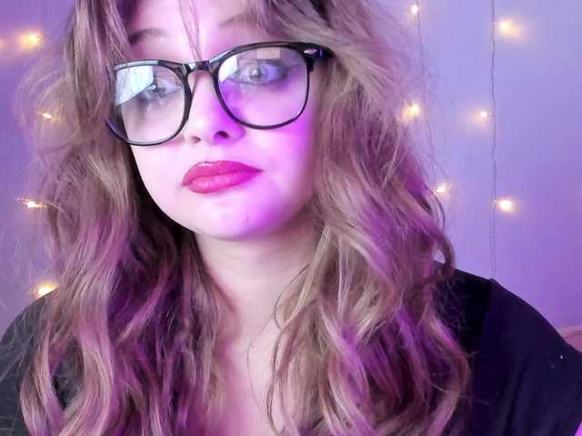may-flower live cam on BongaCams
