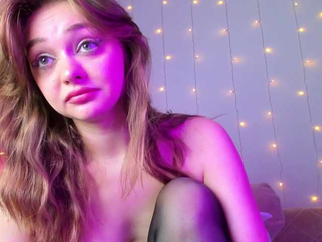 may-flower live cam on BongaCams