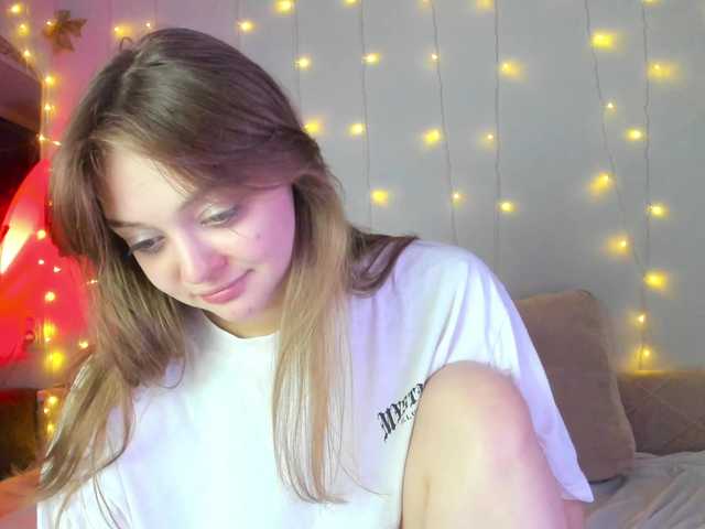 may-flower live cam on BongaCams