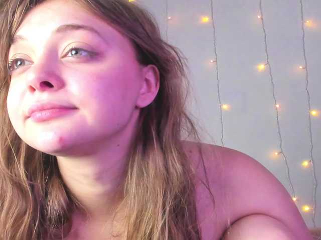 may-flower live cam on BongaCams