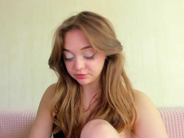 may-flower live cam on BongaCams