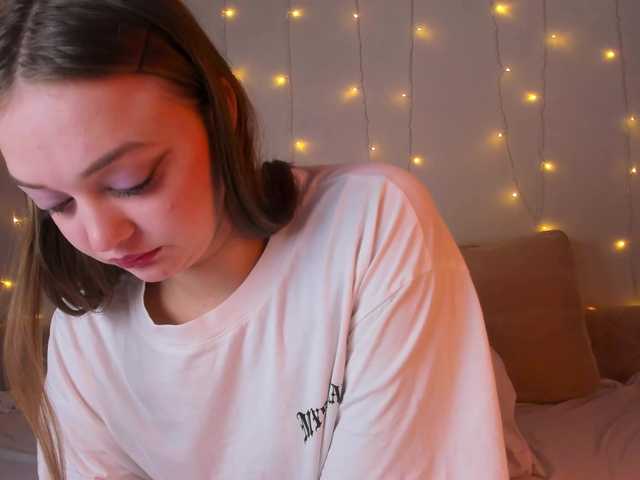 may-flower live cam on BongaCams