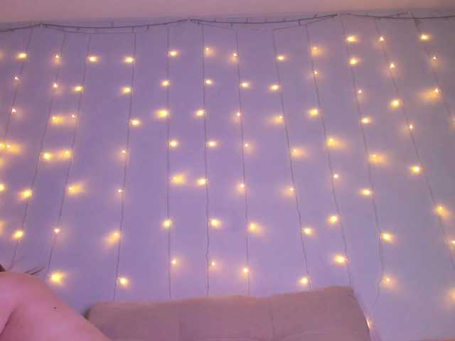 may-flower live cam on BongaCams