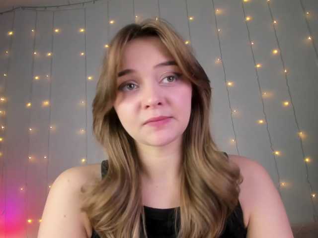 may-flower live cam on BongaCams