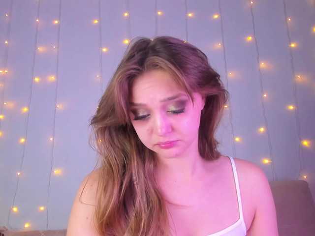 may-flower live cam on BongaCams