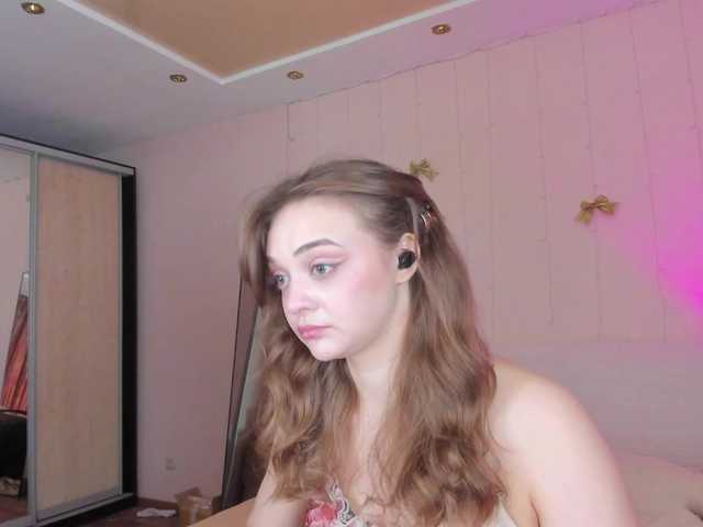 may-flower's BongaCams show and profile