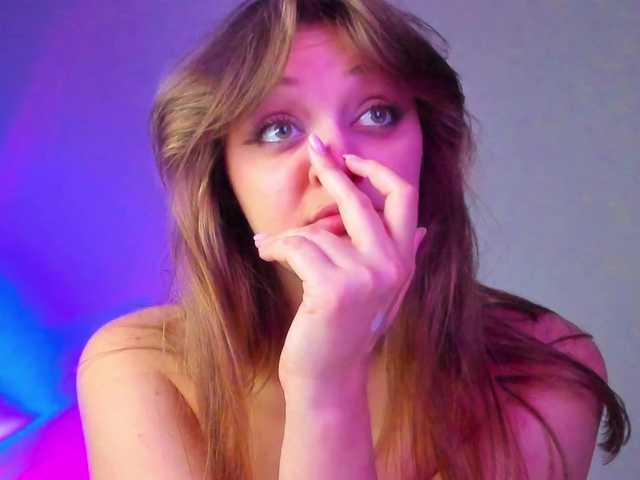 may-flower live cam on BongaCams