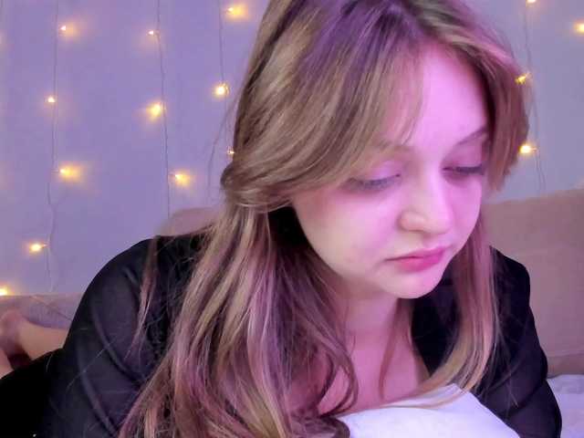 may-flower live cam on BongaCams