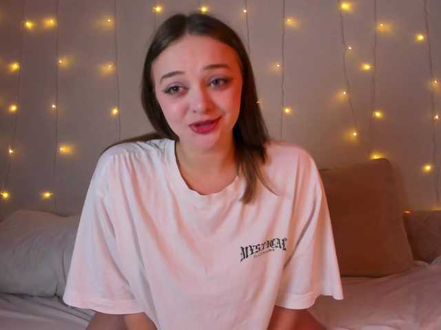 may-flower live cam on BongaCams