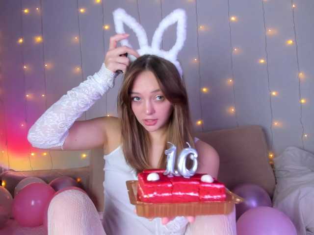 may-flower live cam on BongaCams
