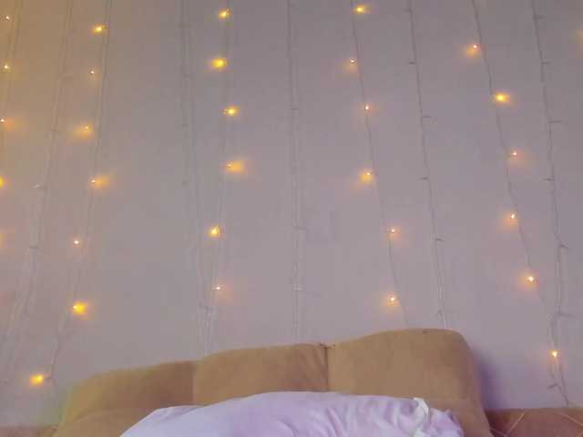 may-flower live cam on BongaCams