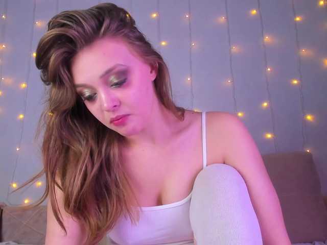 may-flower live cam on BongaCams