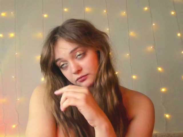 may-flower live cam on BongaCams