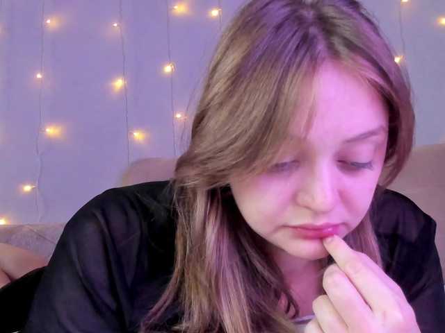 may-flower live cam on BongaCams