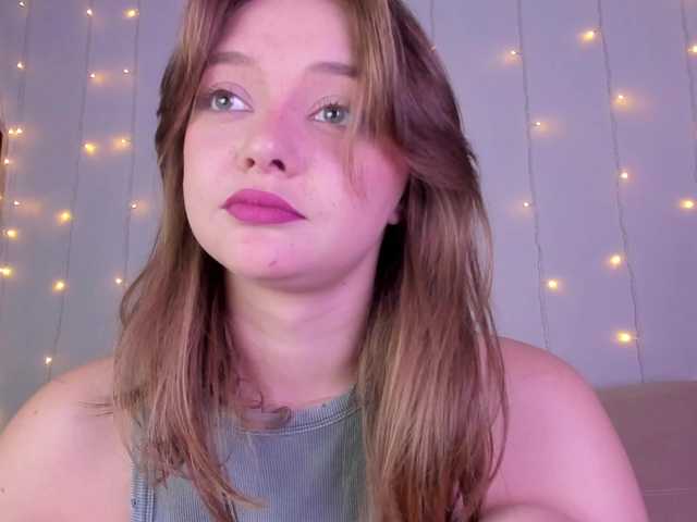 may-flower live cam on BongaCams