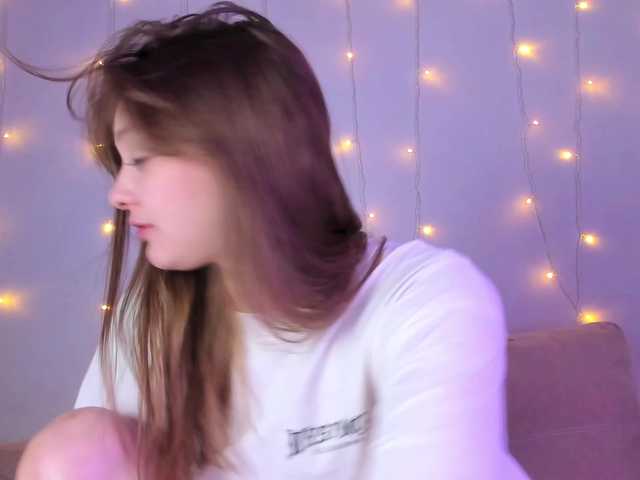 may-flower live cam on BongaCams