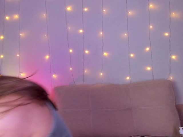 may-flower live cam on BongaCams