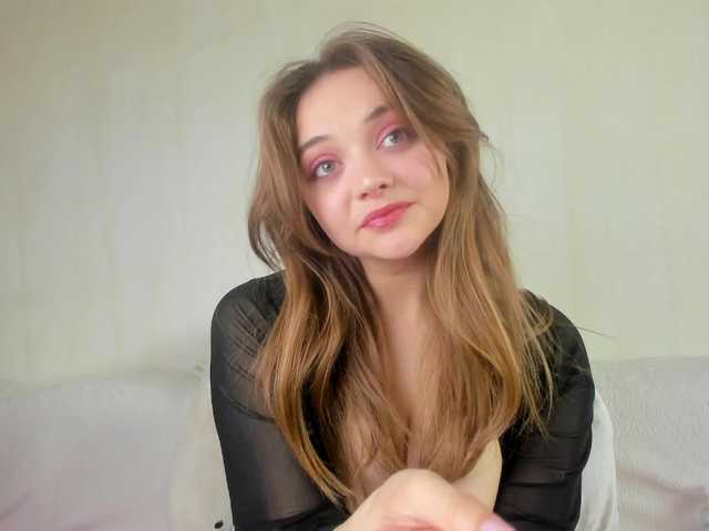 may-flower live cam on BongaCams