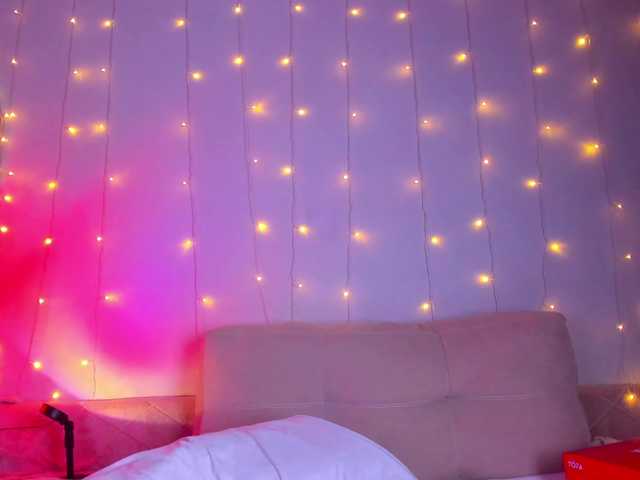 may-flower live cam on BongaCams