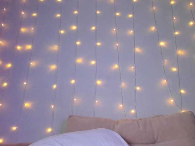 may-flower live cam on BongaCams