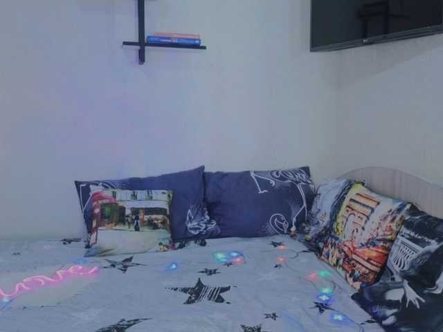 IngaShy live cam on BongaCams