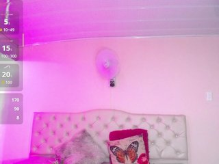 cristal-horny19