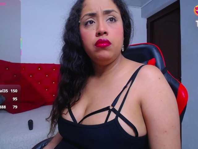 cristal-horny19's BongaCams show and profile