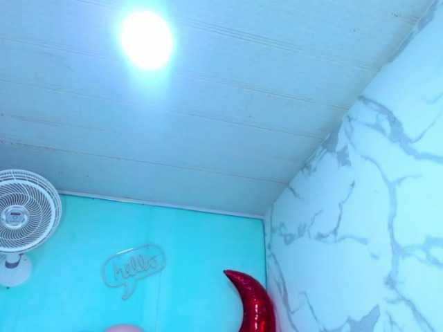 cristal-horny19